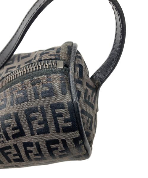 FENDI（フェンディ）FENDI (フェンディ) ズッカ柄ミニポーチ ブラウンの古着・服飾アイテム