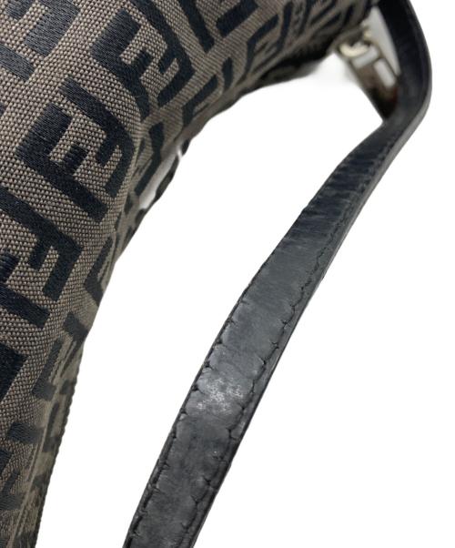 FENDI（フェンディ）FENDI (フェンディ) ズッカ柄ミニポーチ ブラウンの古着・服飾アイテム