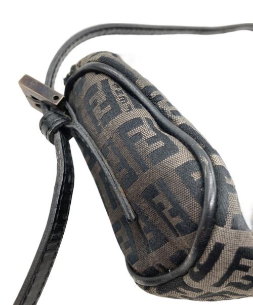 FENDI（フェンディ）FENDI (フェンディ) ズッカ柄ミニポーチ ブラウンの古着・服飾アイテム