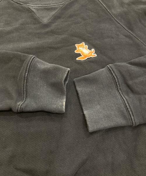 maison kitsune（メゾンキツネ）MAISON KITSUNE (メゾンキツネ) CHILLAX FOX クルーネックスウェット ブラック サイズ:Sの古着・服飾アイテム