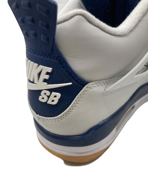 NIKE SB（ナイキエスビー）NIKE SB (ナイキエスビー) Air Jordan 4 Retro SP ホワイト×ネイビー サイズ:28cmの古着・服飾アイテム