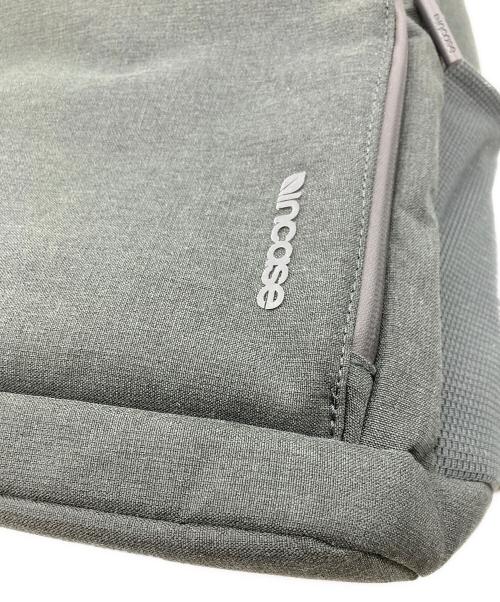 Incase（インケース）Incase (インケース) facet 25l backpack グレーの古着・服飾アイテム