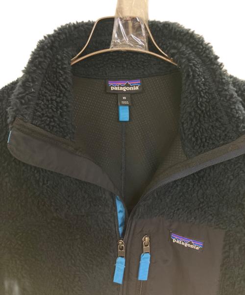 Patagonia（パタゴニア）Patagonia (パタゴニア) クラシック レトロX ジャケット ブラック×ブルー サイズ:XSの古着・服飾アイテム