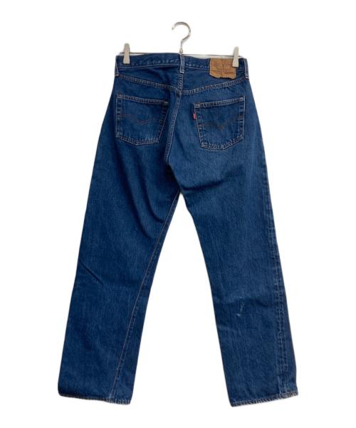 LEVI'S（リーバイス）LEVI'S (リーバイス) 501デニムパンツ　ボタン裏524 82年製 赤耳 RED LINE インディゴ サイズ:W32×L32の古着・服飾アイテム