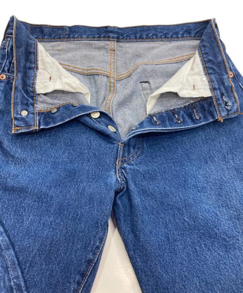 LEVI'S（リーバイス）LEVI'S (リーバイス) 501デニムパンツ　ボタン裏524 82年製 赤耳 RED LINE インディゴ サイズ:W32×L32の古着・服飾アイテム