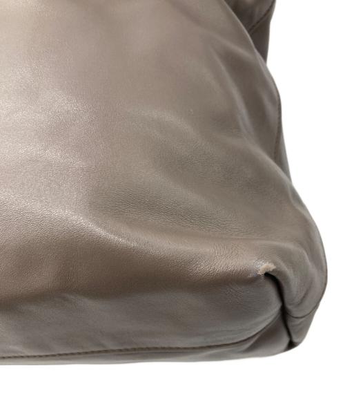 PRADA（プラダ）PRADA (プラダ) 2WAYバッグ ブラウンの古着・服飾アイテム