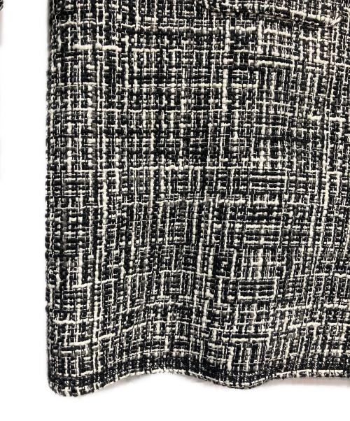 Mila Owen（ミラオーウェン）Mila Owen (ミラオーウェン) フラップデザイン金釦ツイードジャケット ホワイト×ブラックの古着・服飾アイテム