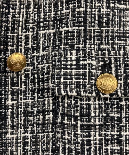 Mila Owen（ミラオーウェン）Mila Owen (ミラオーウェン) フラップデザイン金釦ツイードジャケット ホワイト×ブラックの古着・服飾アイテム