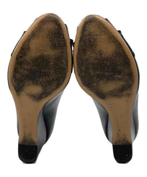 Salvatore Ferragamo（サルヴァトーレ フェラガモ）Salvatore Ferragamo (サルヴァトーレ フェラガモ) ヴァラリボンウェッジソールパンプス ブラック サイズ:5 1/2の古着・服飾アイテム