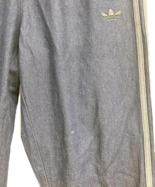 adidas（アディダス）adidas (アディダス) ルーズ トラックパンツ デニム ストーン インディゴ サイズ:Lの古着・服飾アイテム