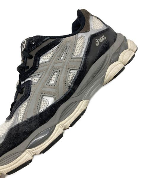 asics（アシックス）asics (アシックス) GEL-NYC グレー×クリーム サイズ:26.5㎝の古着・服飾アイテム