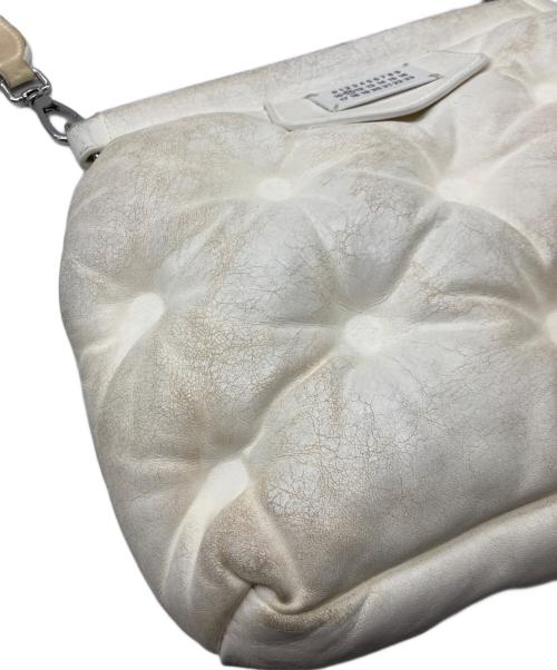 Maison Margiela（メゾンマルジェラ）Maison Margiela (メゾンマルジェラ) Glam Slamショルダーバッグ ホワイトの古着・服飾アイテム
