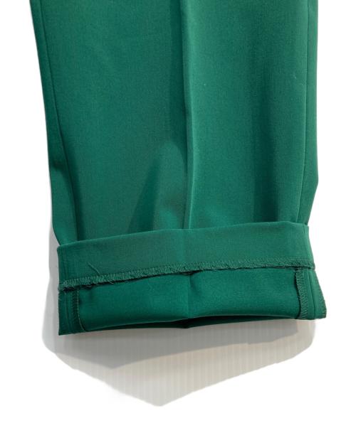 VERMEIL par iena（ヴェルメイユ パー イエナ）VERMEIL par iena (ヴェルメイユ パー イエナ) センタープレススリムパンツ　FANTASTICDAYS グリーン サイズ:38 未使用品の古着・服飾アイテム