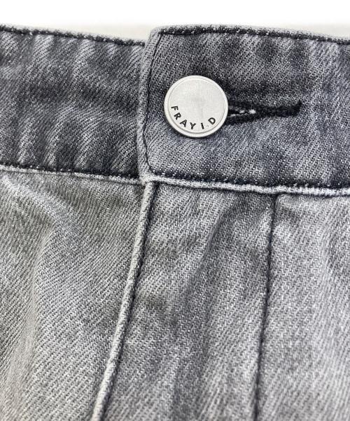 FRAY ID（フレイ アイディー）FRAY ID (フレイ アイディー) ボックスタックワイドデニムパンツ グレー サイズ:1の古着・服飾アイテム