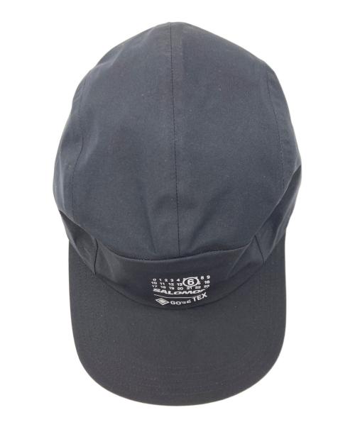 MM6 Maison Margiela（エムエムシックスメゾンマルジェラ）MM6 Maison Margiela (エムエムシックスメゾンマルジェラ) SALOMON (サロモン) キャップ ブラックの古着・服飾アイテム