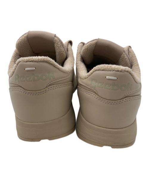 Maison Margiela（メゾンマルジェラ）Maison Margiela (メゾンマルジェラ) REEBOK (リーボック) TABI ローカットスニーカー ベージュ サイズ:27cmの古着・服飾アイテム