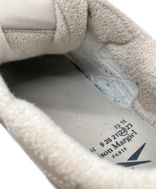 Maison Margiela（メゾンマルジェラ）Maison Margiela (メゾンマルジェラ) REEBOK (リーボック) TABI ローカットスニーカー ベージュ サイズ:27cmの古着・服飾アイテム