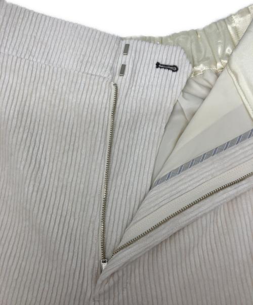 YORI（ヨリ）YORI (ヨリ) shirocon (シロコン) チャンキーコーデュロイパンツ アイボリー サイズ:SIZE 38の古着・服飾アイテム