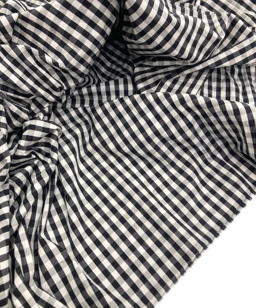 BEARDSLEY（ビアズリー）BEARDSLEY (ビアズリー) 先染めギャザーワンピース ホワイト×ブラックの古着・服飾アイテム