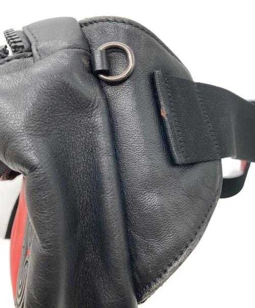 COACH（コーチ）COACH (コーチ) カラーブロックシグネチャーウエストバッグ グレー×レッドの古着・服飾アイテム