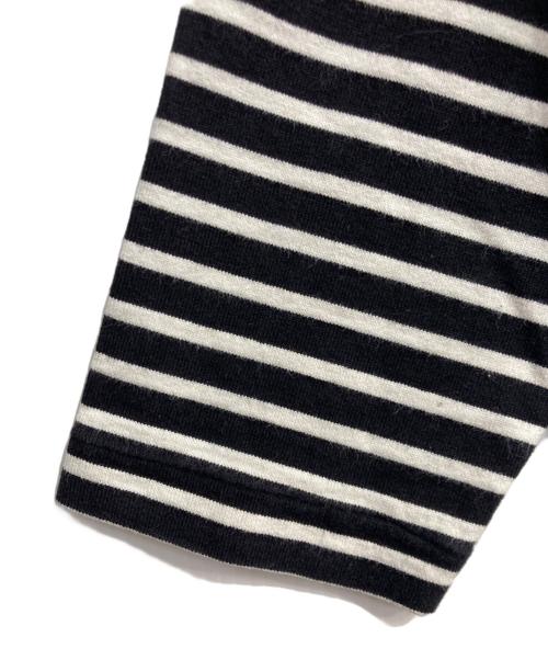 COMOLI（コモリ）COMOLI (コモリ) ボーダーボートネックカットソー ホワイト×ブラック サイズ:1の古着・服飾アイテム