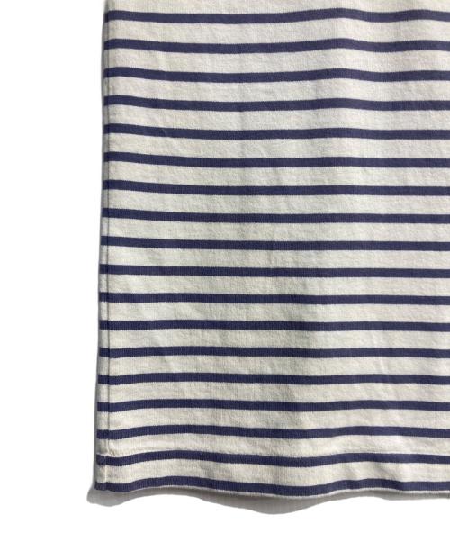 COMOLI（コモリ）COMOLI (コモリ) ボーダーボートネックカットソー ホワイト×パープル サイズ:1の古着・服飾アイテム