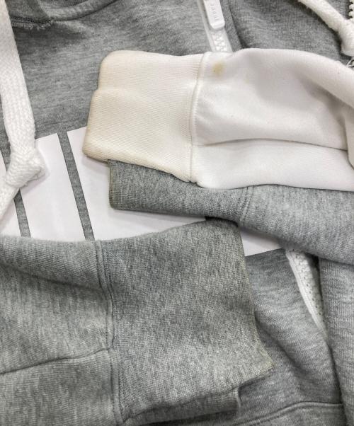 NIKE（ナイキ）NIKE (ナイキ) sacai (サカイ) ジップパーカー グレー サイズ:Mの古着・服飾アイテム