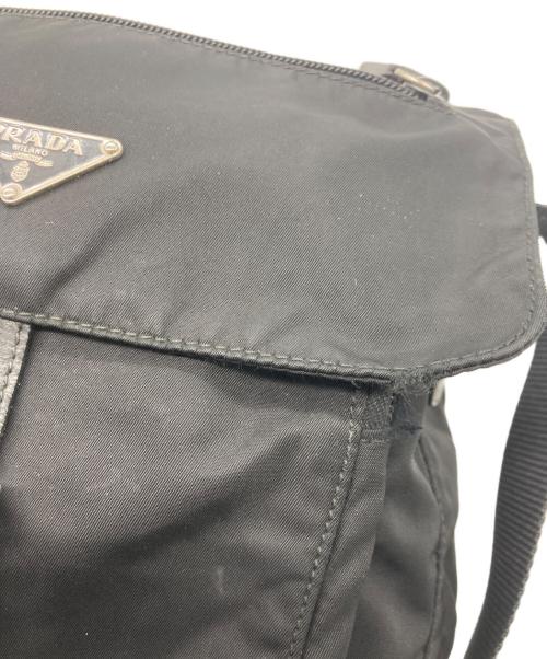 PRADA（プラダ）PRADA (プラダ) ナイロンショルダーバッグ ブラックの古着・服飾アイテム