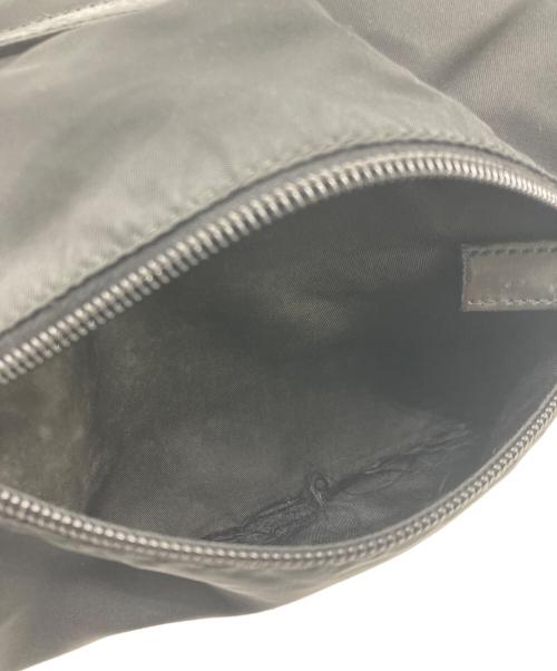 PRADA（プラダ）PRADA (プラダ) ナイロンショルダーバッグ ブラックの古着・服飾アイテム