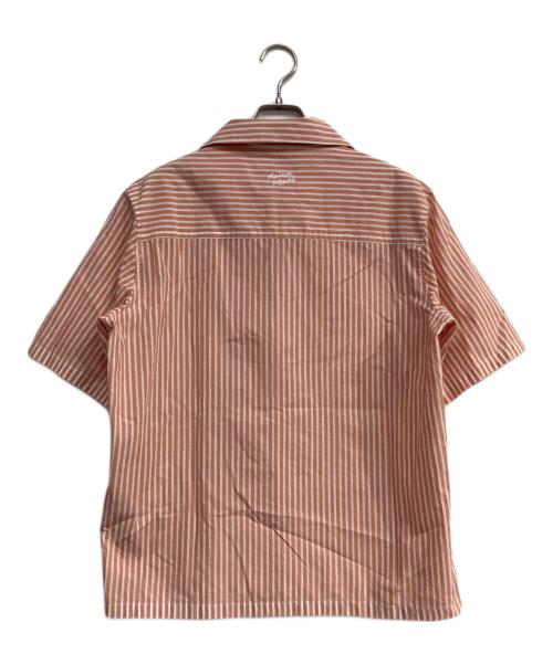 maison kitsune（メゾンキツネ）MAISON KITSUNE (メゾンキツネ) ストライプ半袖シャツ オレンジ×ホワイト サイズ:ＸＳの古着・服飾アイテム