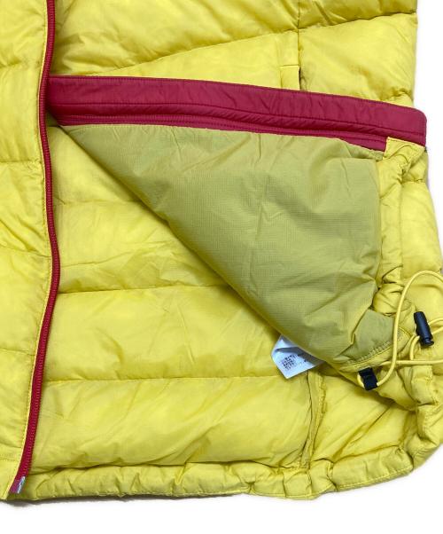 MARMOT（マーモット）MARMOT (マーモット) Lance Down Hoodie レッド×イエロー サイズ:XXLの古着・服飾アイテム