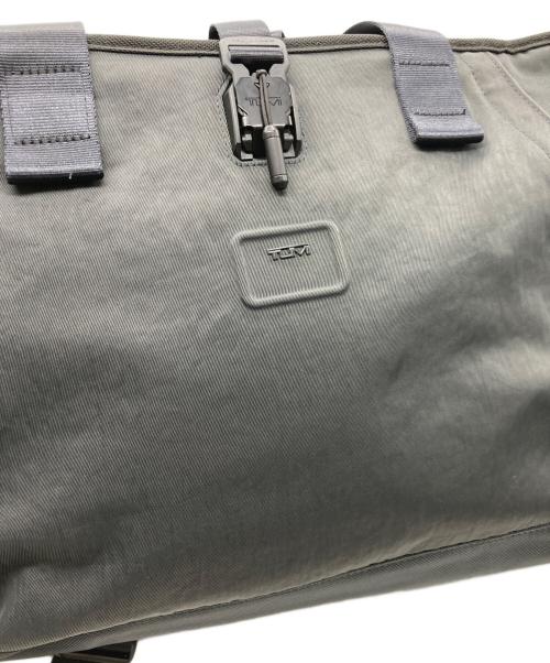 TUMI（トゥミ）TUMI (トゥミ) ALPHA BRAVO-RETREAT TOTE グレーの古着・服飾アイテム