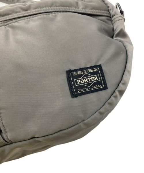 PORTER（ポーター）PORTER (ポーター) ハーフムーンショルダーバッグ カーキの古着・服飾アイテム