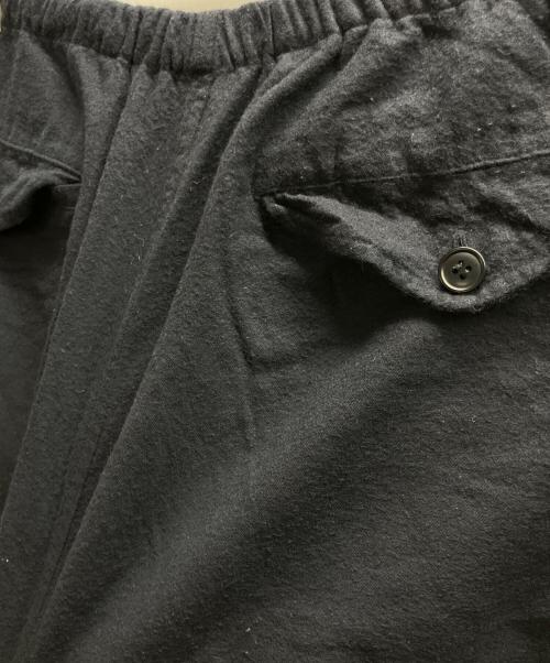 COMOLI（コモリ）COMOLI (コモリ) ウールフラノ ドローストリングパンツ ネイビー サイズ:3の古着・服飾アイテム