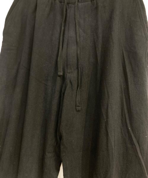 COMOLI（コモリ）COMOLI (コモリ) シルクネップドローストリングパンツ ブラック サイズ:3の古着・服飾アイテム