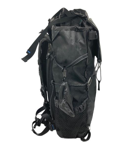 and wander（アンドワンダー）and wander (アンドワンダー) エコパック 30L バックパック ブラックの古着・服飾アイテム