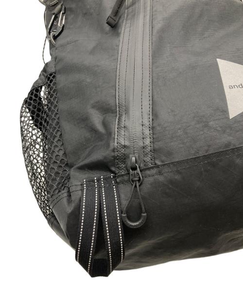 and wander（アンドワンダー）and wander (アンドワンダー) エコパック 30L バックパック ブラックの古着・服飾アイテム
