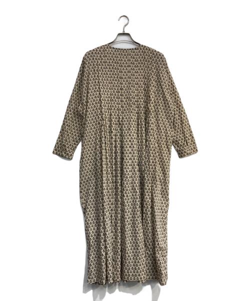 KAGURE（カグレ）kagure (カグレ) コットンプリントタックワンピース ベージュ×ブラック サイズ:Freeの古着・服飾アイテム