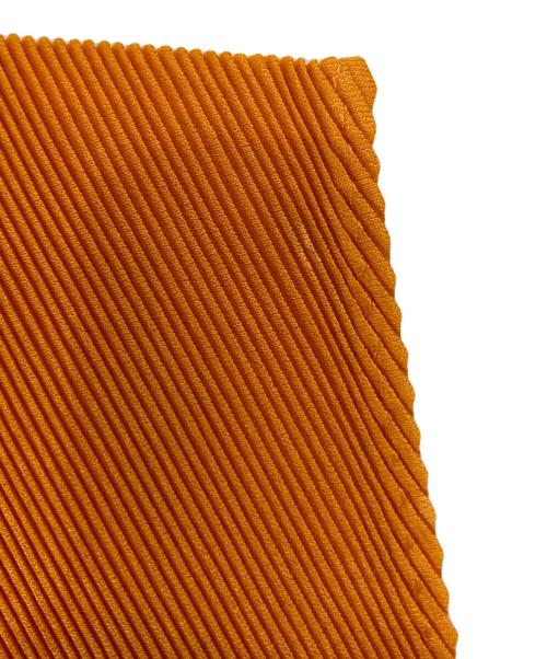 ISSEY MIYAKE（イッセイミヤケ）ISSEY MIYAKE (イッセイミヤケ) 半袖プリーツカーディガン オレンジ サイズ:3の古着・服飾アイテム