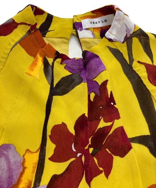 FRAY ID（フレイ アイディー）FRAY ID (フレイ アイディー) 花柄ノースリーブワンピース イエロー×パープル 未使用品の古着・服飾アイテム