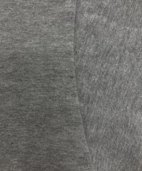 PLAY COMME des GARCONS（プレイコムデギャルソン）PLAY COMME des GARCONS (プレイコムデギャルソン) ワッペンTシャツ グレー サイズ:Lの古着・服飾アイテム