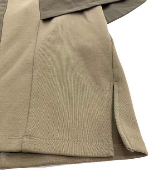 ELENDEEK（エレンディーク）ELENDEEK (エレンディーク) フレアスリーブカットソー カーキ サイズ:Free 未使用品の古着・服飾アイテム