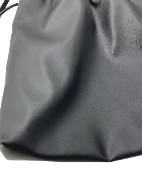 beautiful people（ビューティフルピープル）beautiful people (ビューティフルピープル) フェイクレザー巾着バッグ ブラックの古着・服飾アイテム