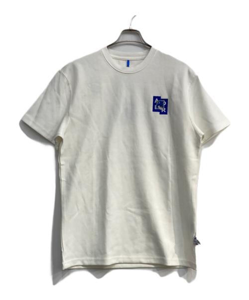 ADER error（アーダーエラー）ADER error (アーダーエラー) MAISON KITSUNE (メゾンキツネ) ワッペン半袖Tシャツ ホワイト サイズ:A1 未使用品の古着・服飾アイテム