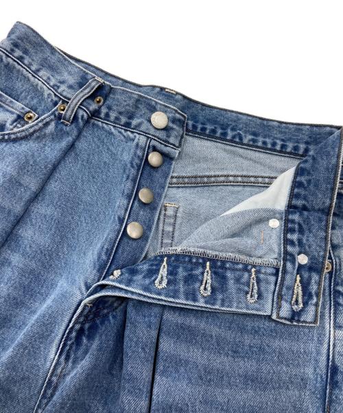 Whim Gazette（ウィムガゼット）Whim Gazette (ウィムガゼット) デニムタックパンツ インディゴ サイズ:38の古着・服飾アイテム