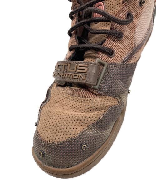 NIKE（ナイキ）NIKE (ナイキ) TRAVIS SCOTT (トラヴィススコット) AIR TRAINER 1 SP ブラウン サイズ:27cmの古着・服飾アイテム