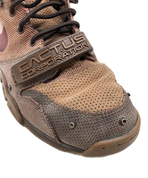 NIKE（ナイキ）NIKE (ナイキ) TRAVIS SCOTT (トラヴィススコット) AIR TRAINER 1 SP ブラウン サイズ:27cmの古着・服飾アイテム
