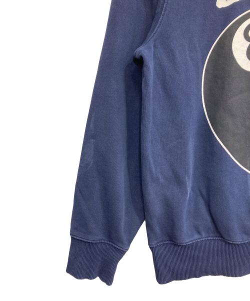 stussy（ステューシー）stussy (ステューシー) 8ボールプリントプルオーバーパーカー ネイビー サイズ:Sの古着・服飾アイテム