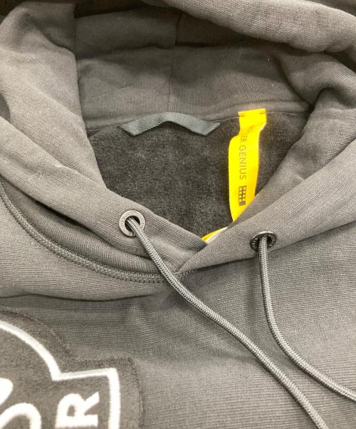 MONCLER GENIUS（モンクレール ジーニアス）MONCLER GENIUS (モンクレール ジーニアス) プルオーバーパーカー ブラック サイズ:2の古着・服飾アイテム