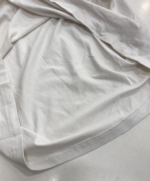 PRADA（プラダ）PRADA (プラダ) Vネックロゴ半袖Tシャツ ホワイト サイズ:Ⅿの古着・服飾アイテム
